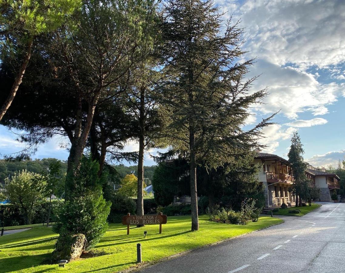 נאבאסראדה Hotel Rural Spa & Wellness Hacienda Los Robles מראה חיצוני תמונה
