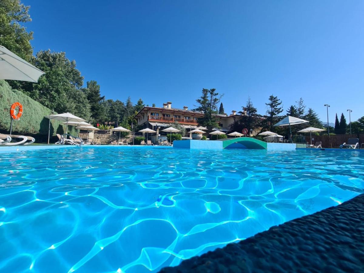 נאבאסראדה Hotel Rural Spa & Wellness Hacienda Los Robles מראה חיצוני תמונה