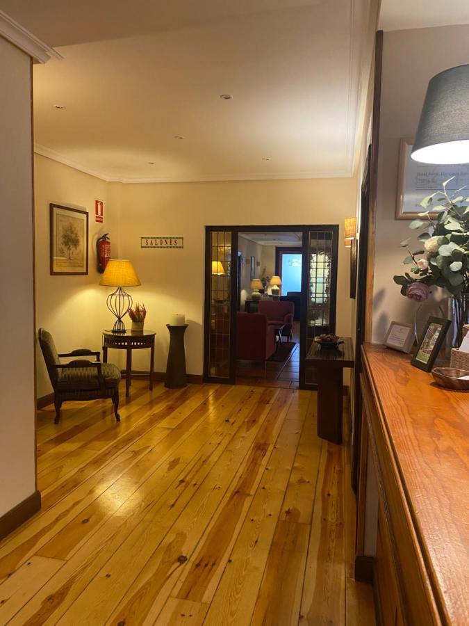 נאבאסראדה Hotel Rural Spa & Wellness Hacienda Los Robles מראה חיצוני תמונה