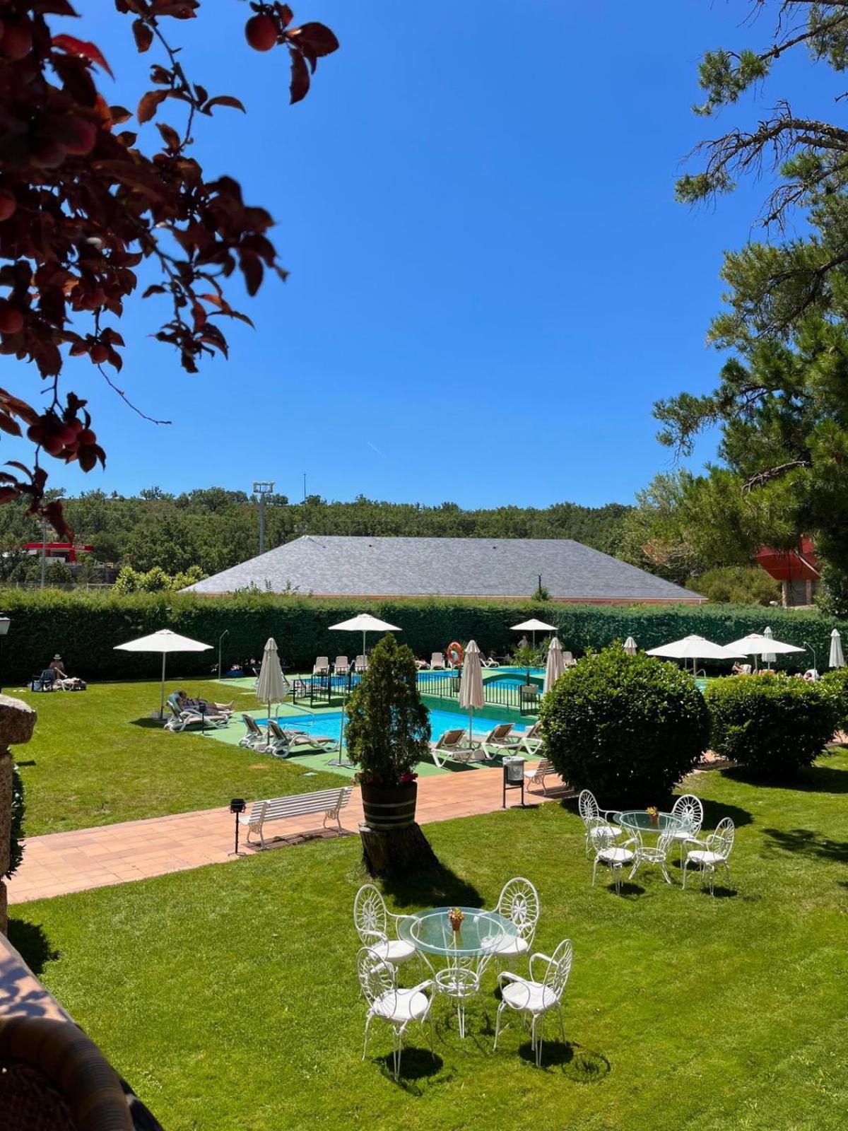 נאבאסראדה Hotel Rural Spa & Wellness Hacienda Los Robles מראה חיצוני תמונה