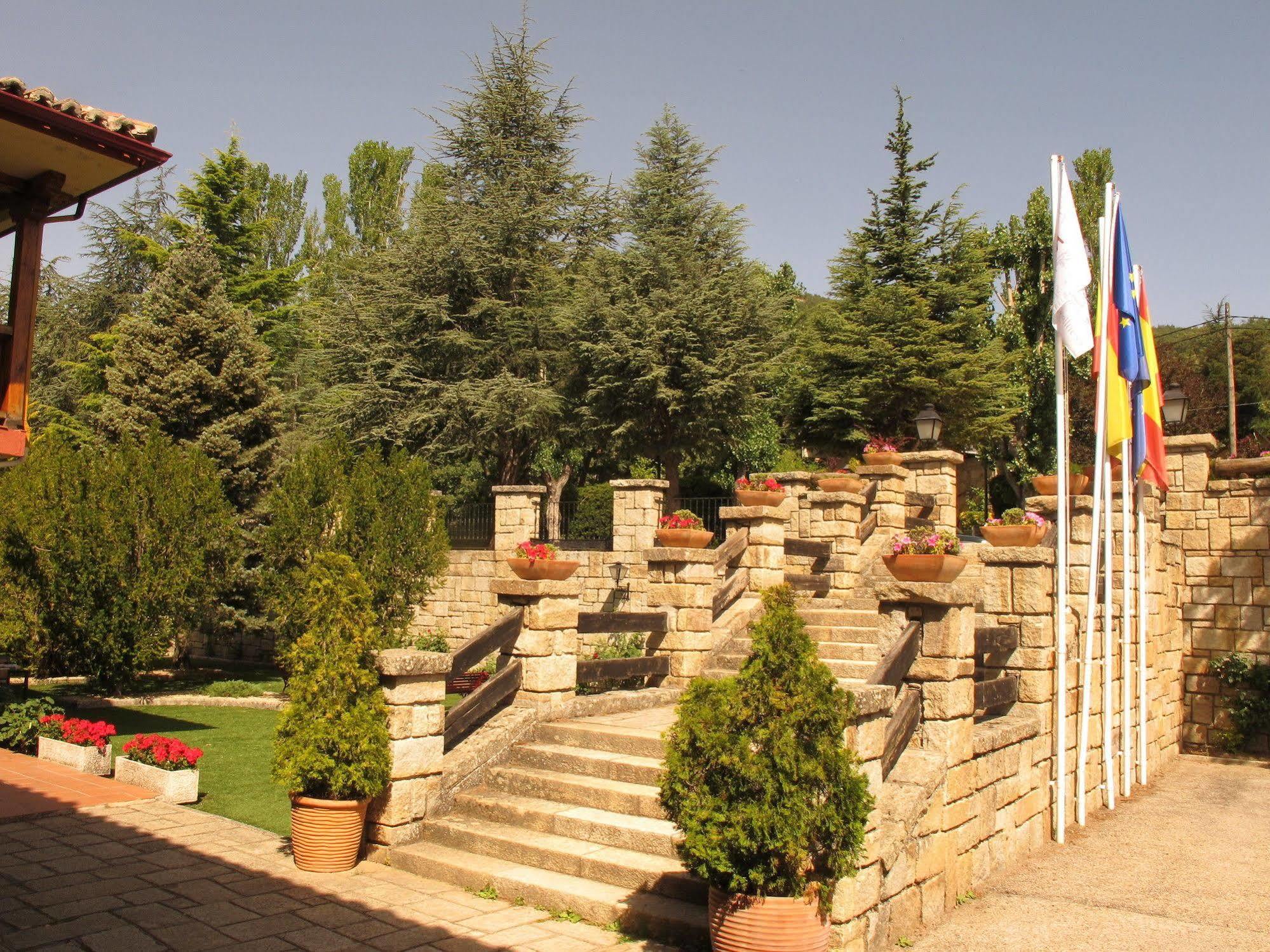 נאבאסראדה Hotel Rural Spa & Wellness Hacienda Los Robles מראה חיצוני תמונה